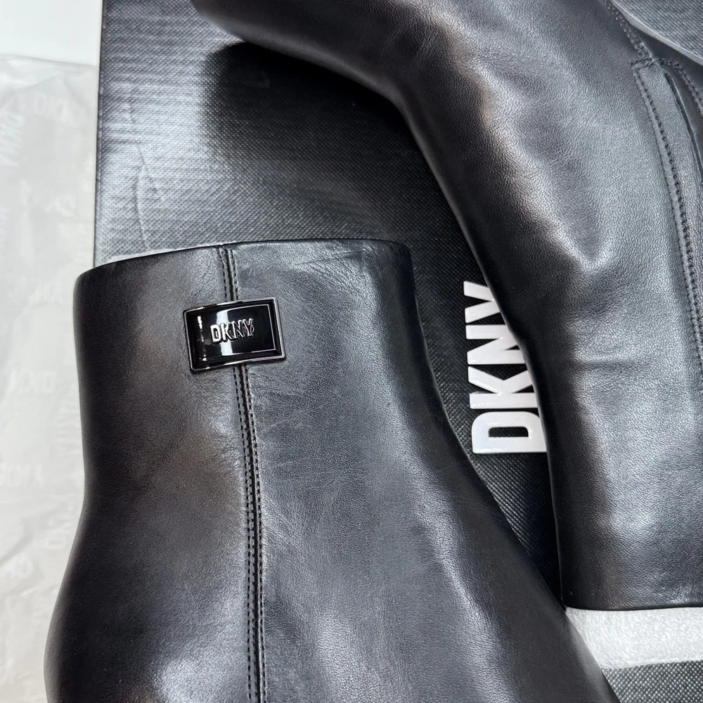 DKNY Women's Ranya Zip Ankle Booties- Size 8- Smooth Black Leather - Picture 7 of 8